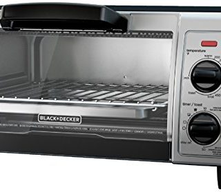 BLACK+DECKER 4-Slice Toaster Oven with Easy Controls