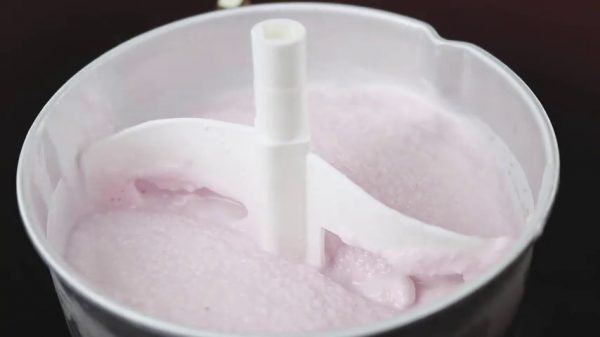Nostalgia Electric Bucket Ice Cream Maker With Easy-Carry Handle - Image 7