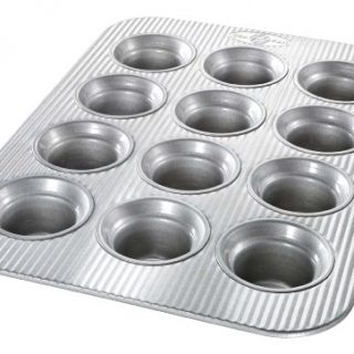 USA Pan Bakeware Crown Muffin Pan, 12 Well, Nonstick & Quick Release Coating, Made in the USA from Aluminized Steel