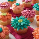 Wilton Deluxe Cake Decorating Tip Set, 52-Piece - Image 8