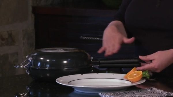 Cuisinart Frittata 10-Inch Nonstick Pan Set - Image 4