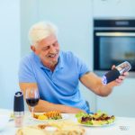 Convenient Battery Operated Salt and Pepper Grinder Set: Effortless Seasoning - Image 3