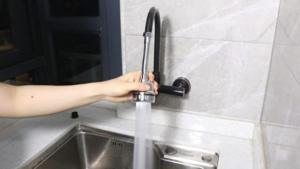 Kitchen Sink Faucet Sprayer Attachment - Image 7