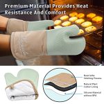 HaoYuFan Silicone Oven Mitts and Pot Holders Sets - Image 2
