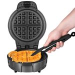 Belgian Waffle Maker Chefman Anti-Overflow - Image 4