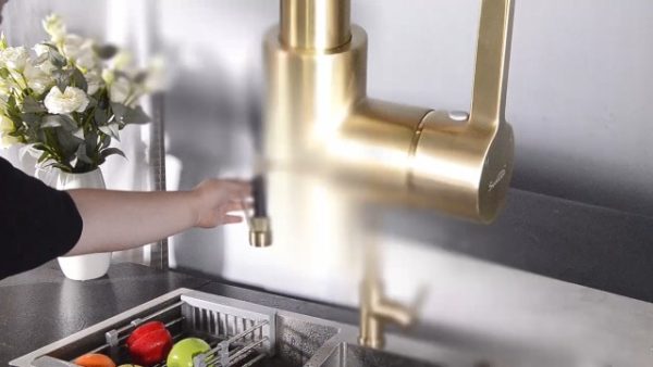SHAMANDA Commercial Pre-Rinse Kitchen Faucet - Image 7