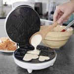 Mini Hearts Waffle Maker Nonstick - Image 4