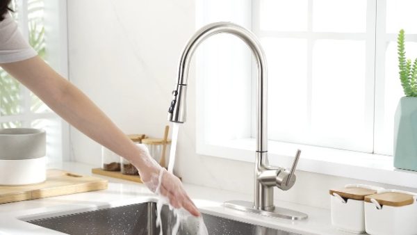 Touch On Kitchen Faucet with Deck Plate - Image 7