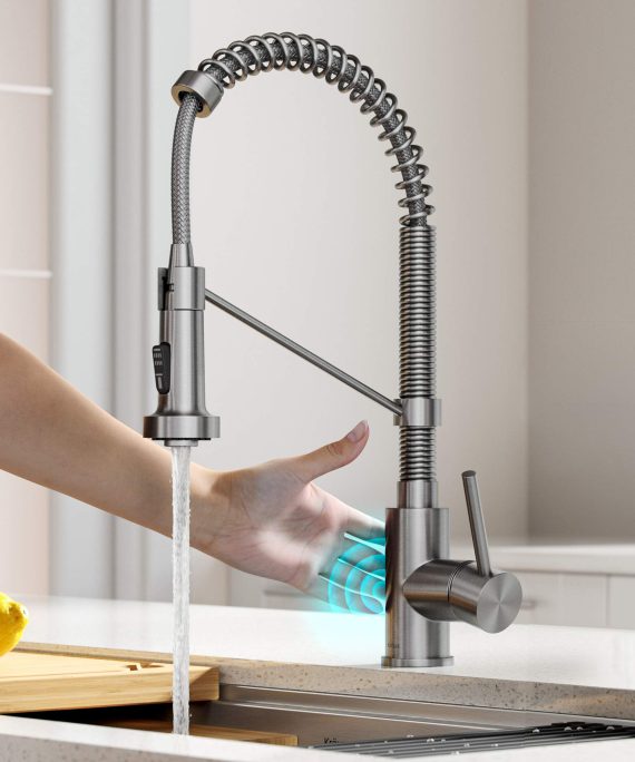 Commercial Pull-Down Single Handle 18-Inch Kitchen Faucet