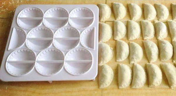 19-Hole Dumpling Maker – Easy and Fun Dumpling Press for Homemade Ravioli and Pelmeni - Image 4