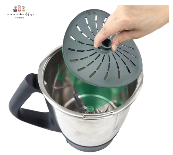 Blade cover for Thermomix TM5, TM6, and TM31, designed for safe slow cooking and sous-vide preparation, ensuring even cooking and protecting ingredients from sharp blades.
